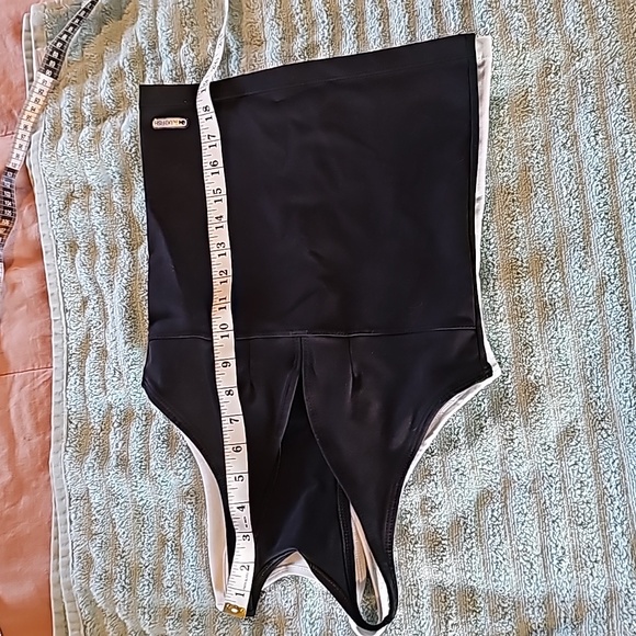 AWESOME BLUEFISH RACEBACK TANK - Picture 7 of 8